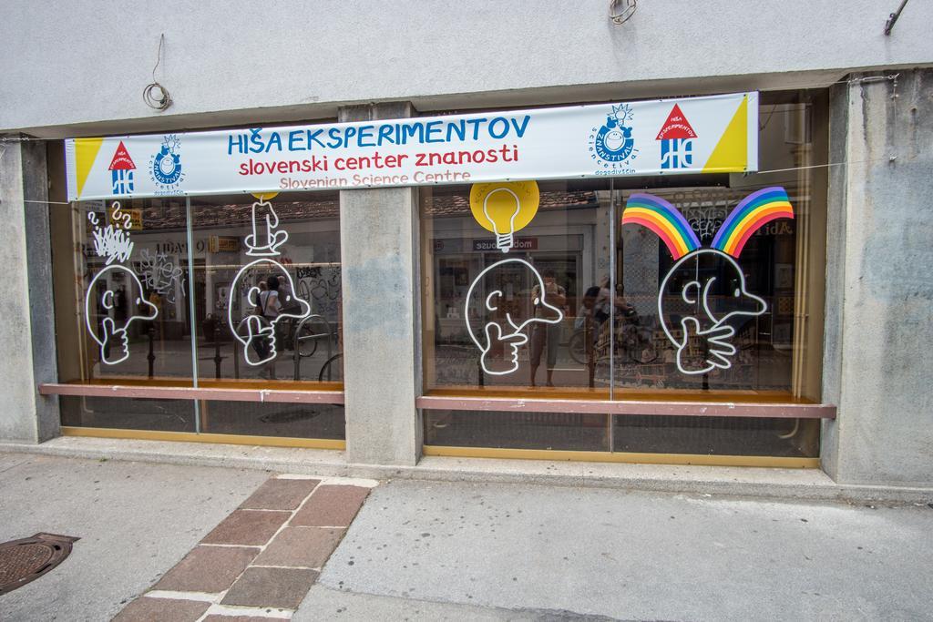 Bicycle Apartment *